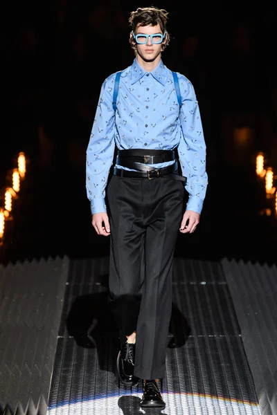 Look 42